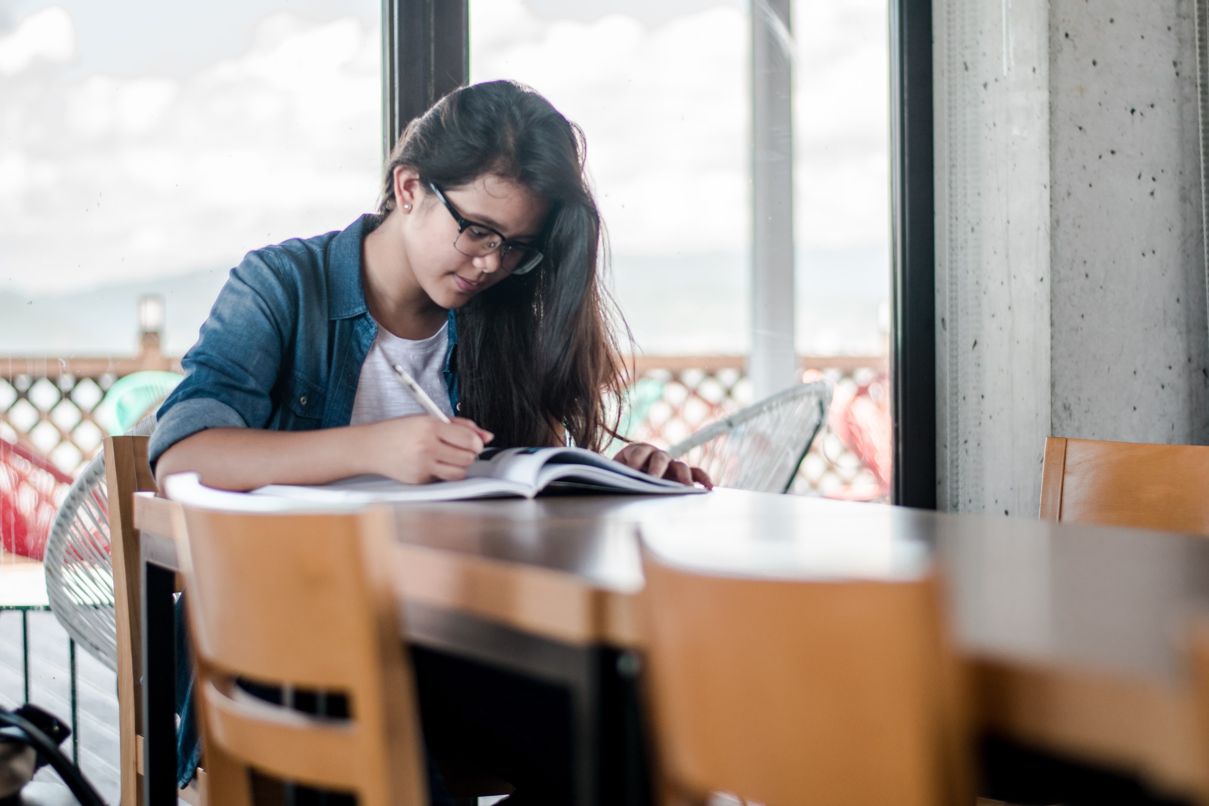student transitions to college