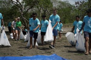 Summer service saving the ocean